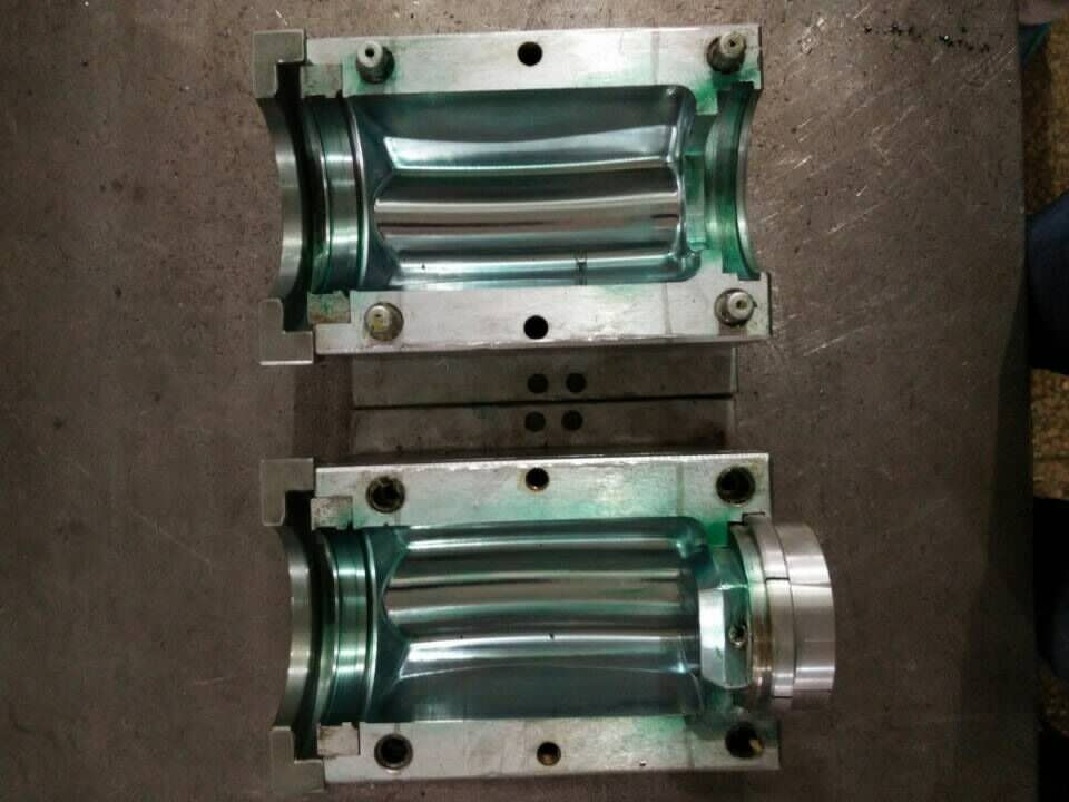 Space cup and water cup mould